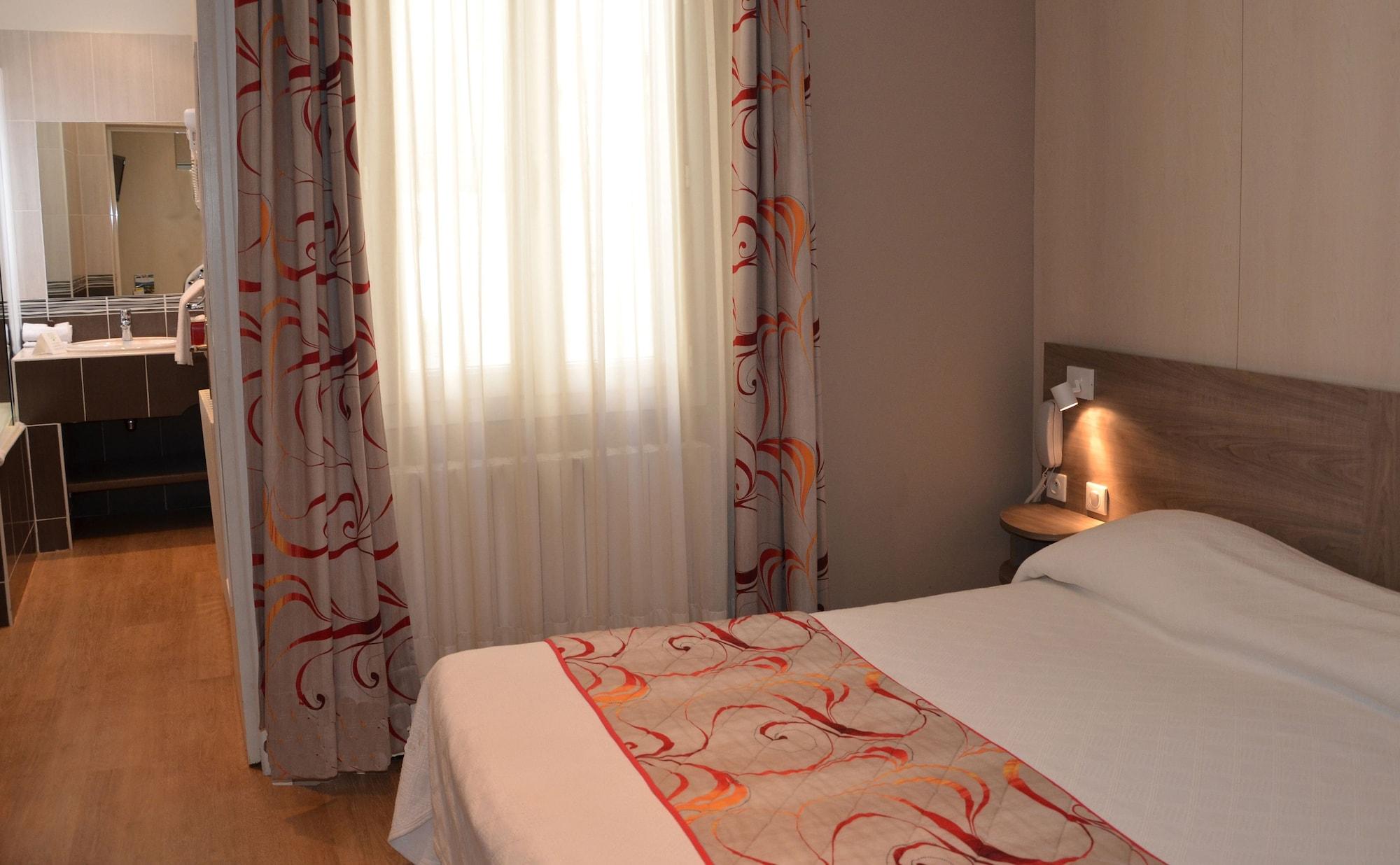 Brit Hotel Confort Le Revest Sainte-Maxime Dış mekan fotoğraf