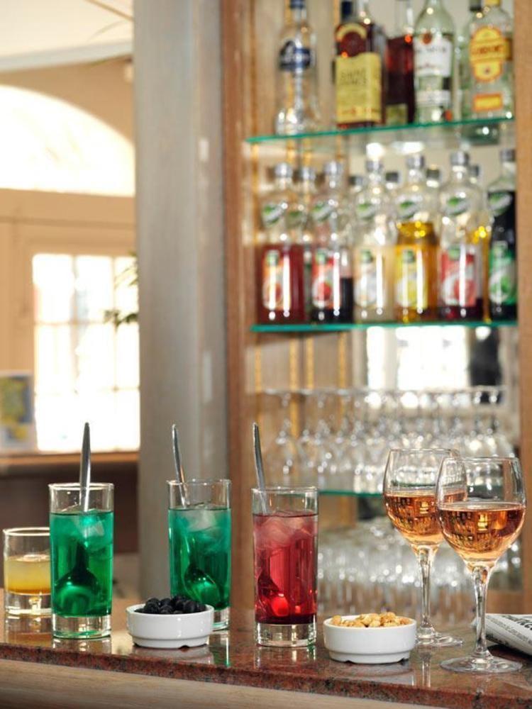 Brit Hotel Confort Le Revest Sainte-Maxime Dış mekan fotoğraf